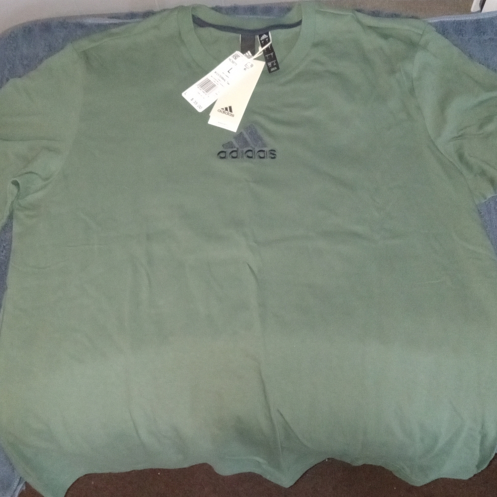 Brand new Adidas men t-shirt size L